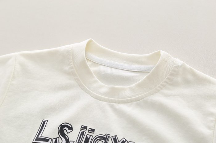 Boys Printed White Shirt with Shorts - Image 4