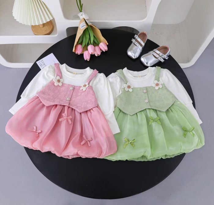 Girl Green and White Flower Dress  with Long Sleeves
