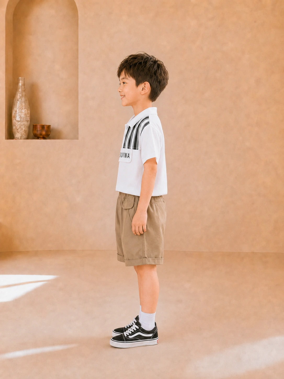 Boys collared White T-shirt with shorts - Image 3