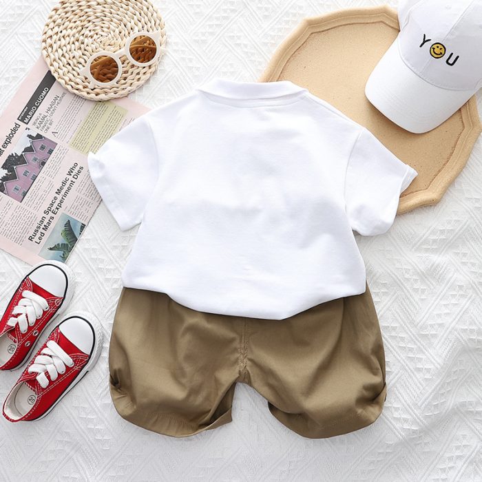 Boys collared  White T-shirt with shorts - Image 2